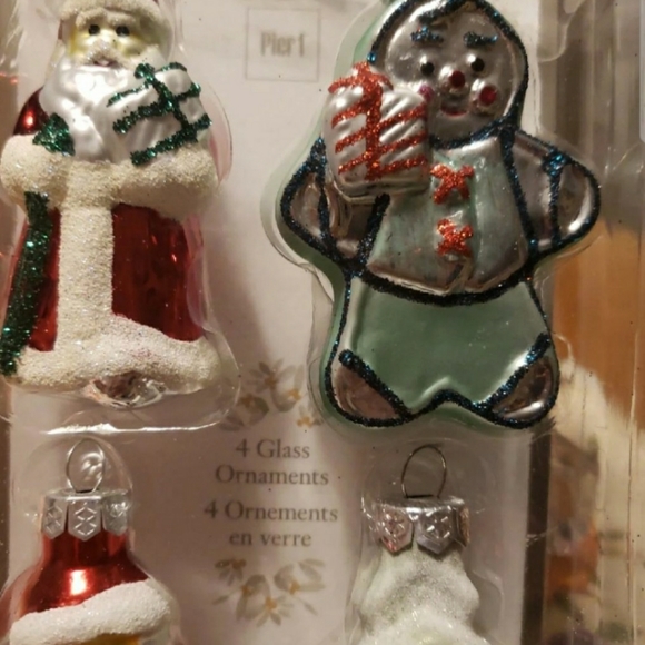 PIER 1 IMPORTS Glass Christmas Ornaments (4) - Picture 3 of 7